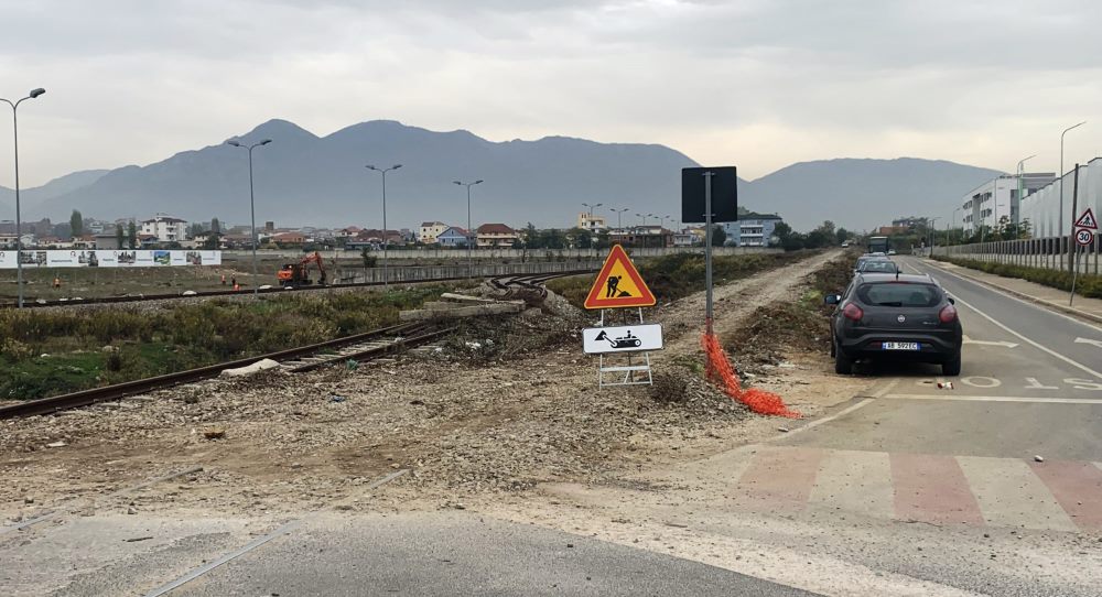 Vijojne punimet per hekurudhen Tirane-Durres, projekti me kosto 17 mln euro